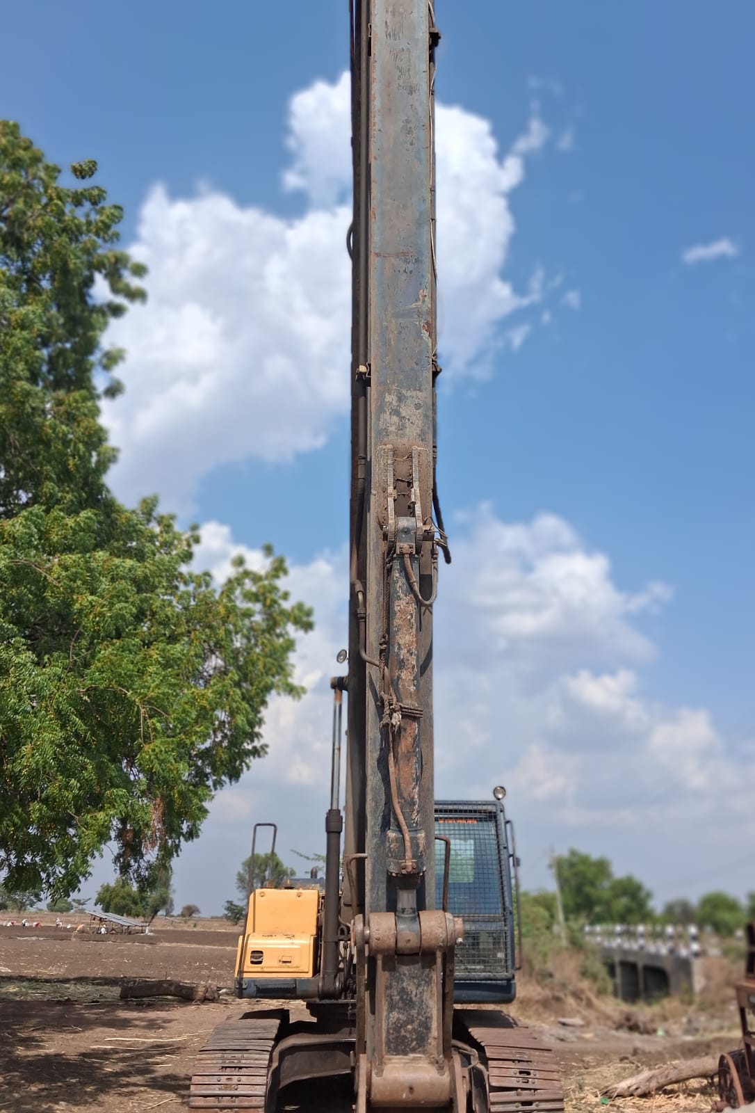 HYUNDAI EXCAVATOR R215LR 50FT 2016