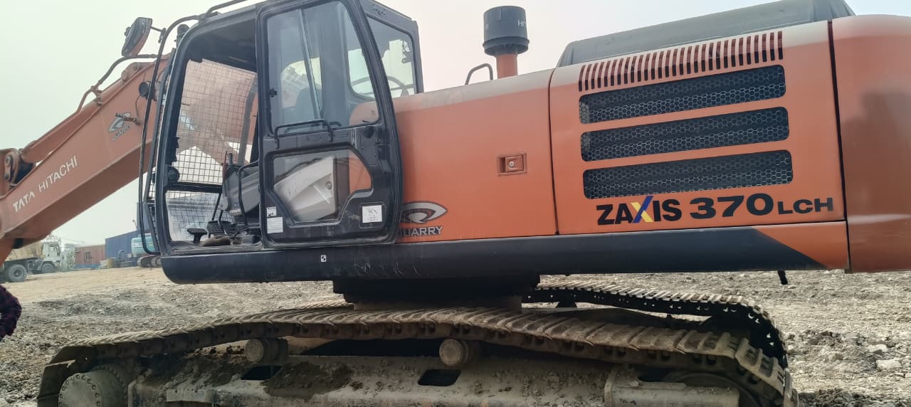 TATA HITACHI EXCAVATOR ZAXIS 370 2020