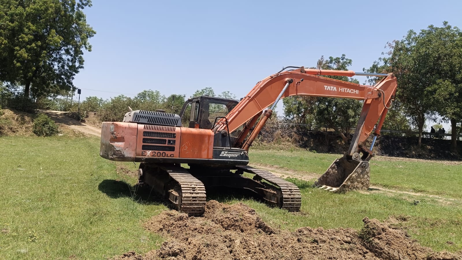 TATA HITACHI EXCAVATOR EX 200 2019