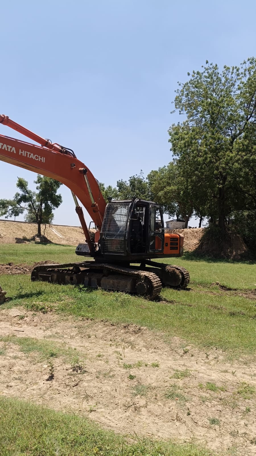 TATA HITACHI EXCAVATOR EX 200 2019