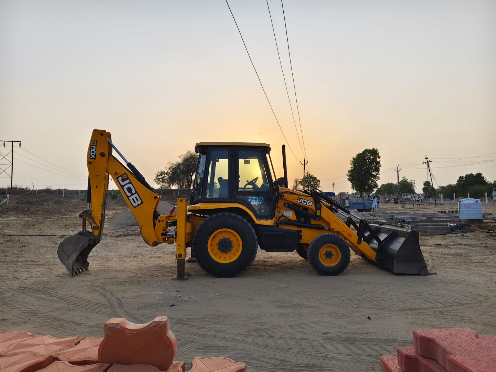JCB BACKHOE 3DX 2024