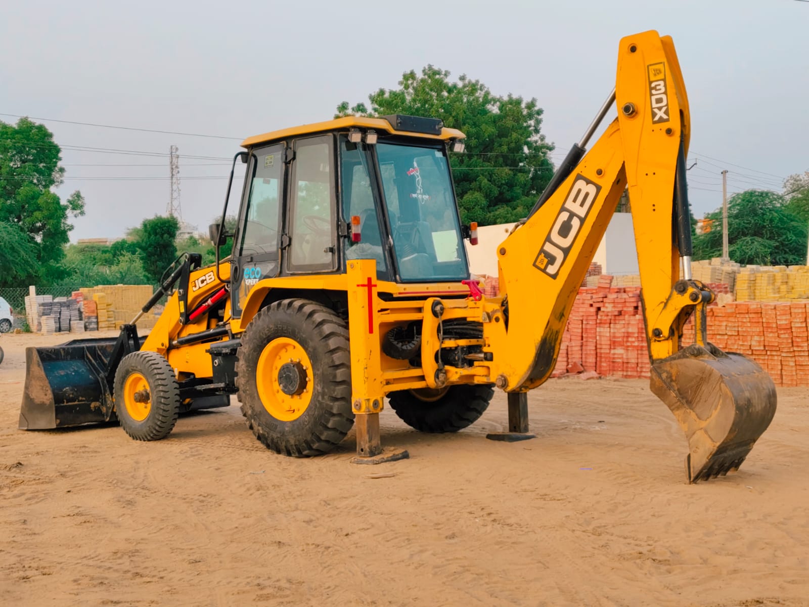 JCB BACKHOE 3DX 2024