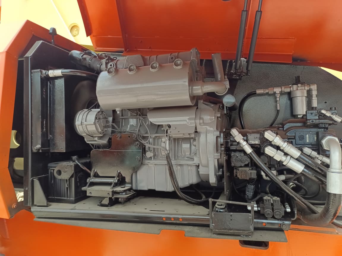 JLG BOOM LEFT 800S 2006