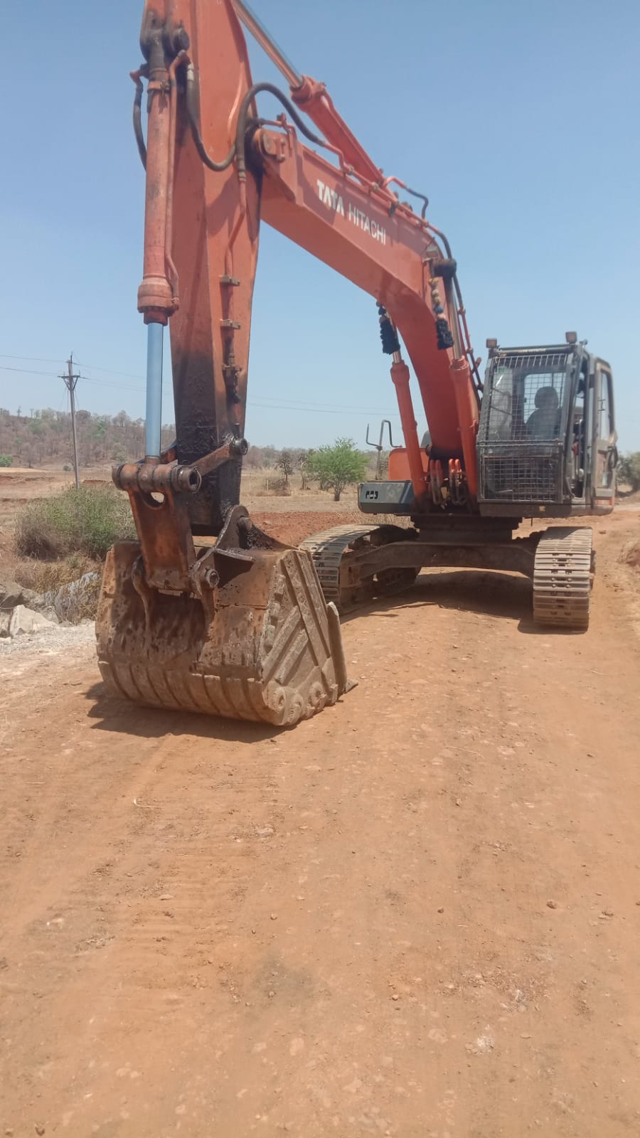 TATA HITACHI EXCAVATAR EX200 2021