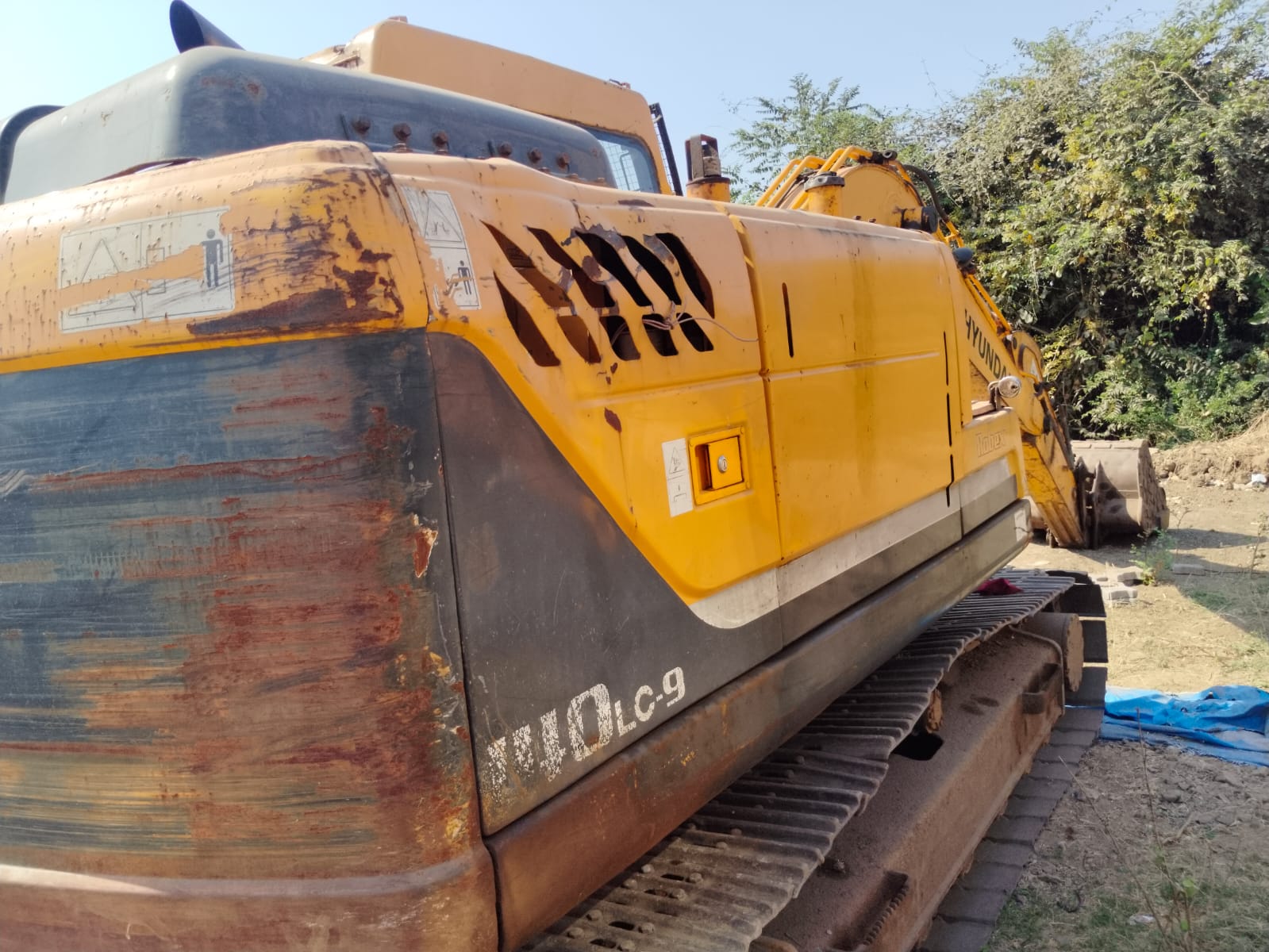 HYUNDAI EXCAVATOR R140LC-9 2013