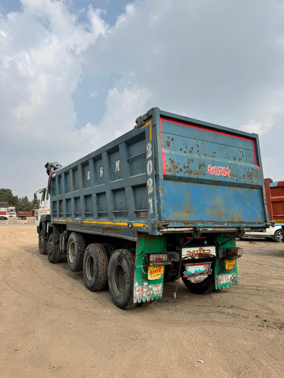 TATA SIGNA DUMP TRACK 4825 2020