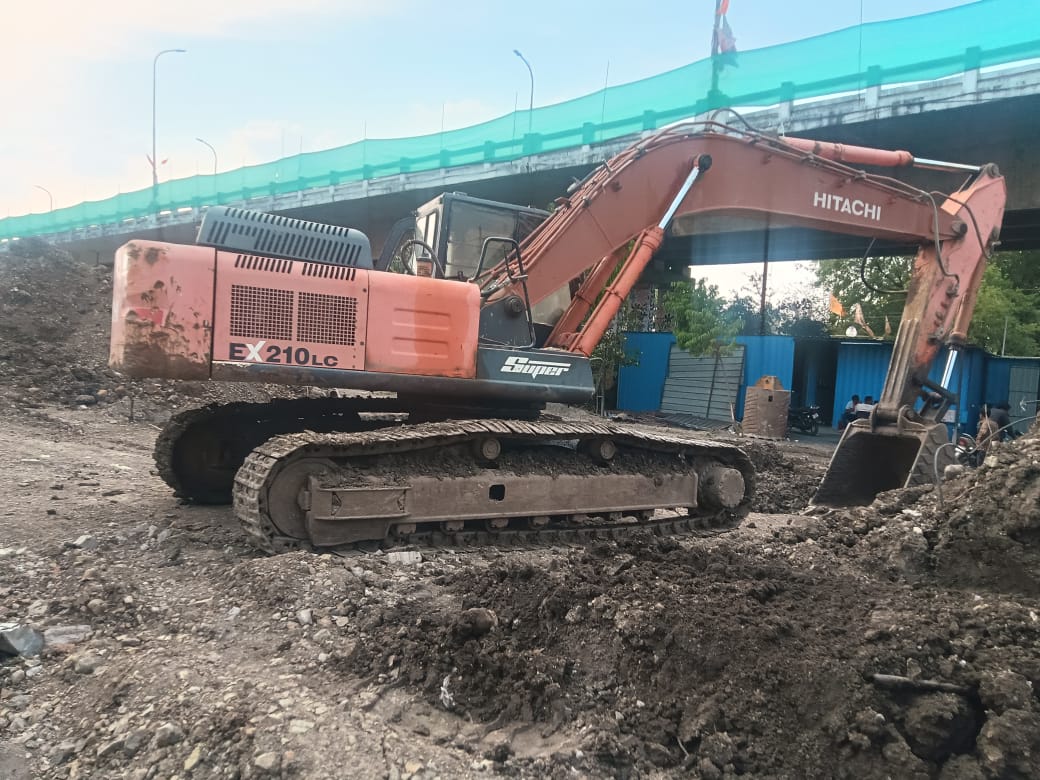 TATA HITACHI EXCAVATOR EX 210 2017