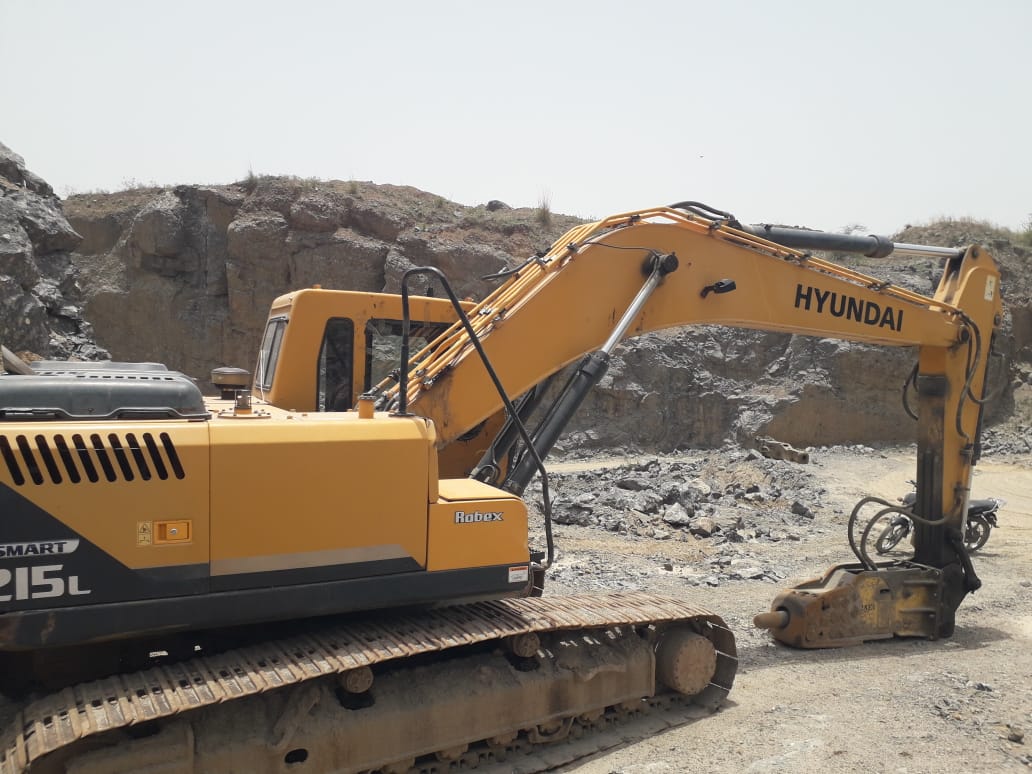 HYUNDAI EXCAVATOR R215 SMART 2019