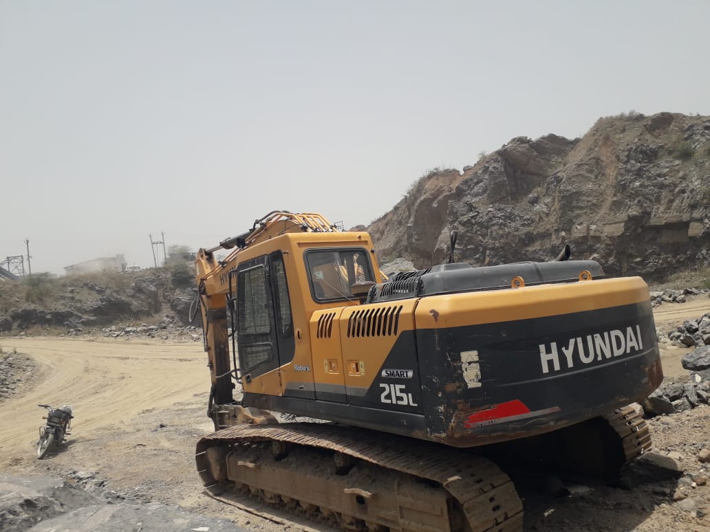 HYUNDAI EXCAVATOR R215 SMART 2019