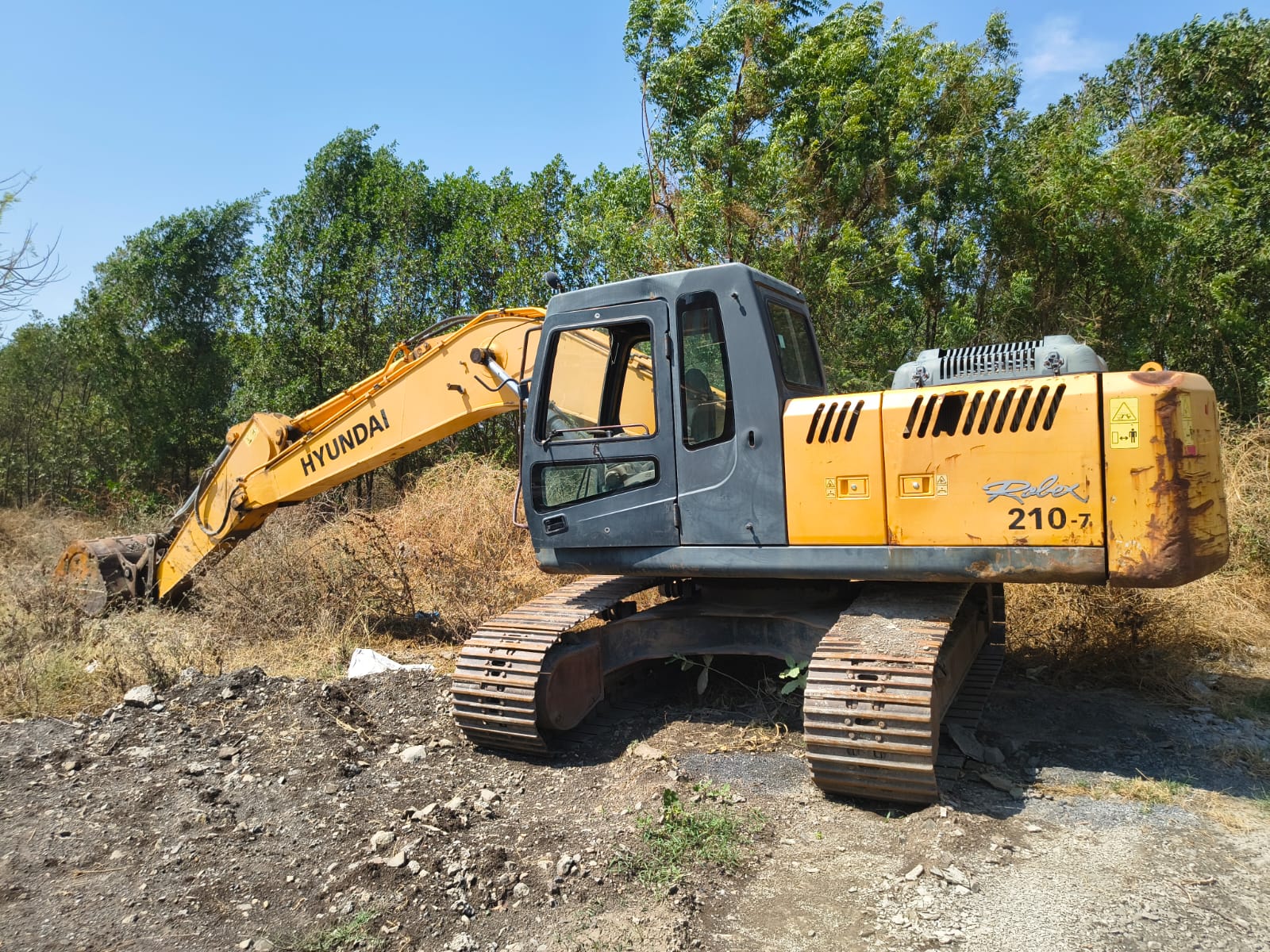 HYUNDAI EXCAVATOR R210 2017