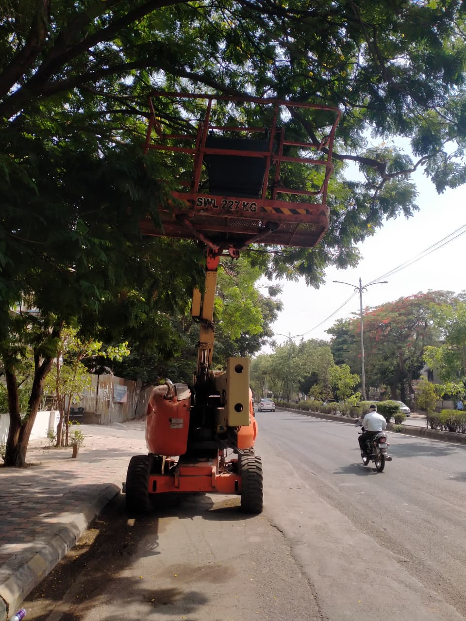 JLG BOOM LIFT 450AJ 2002