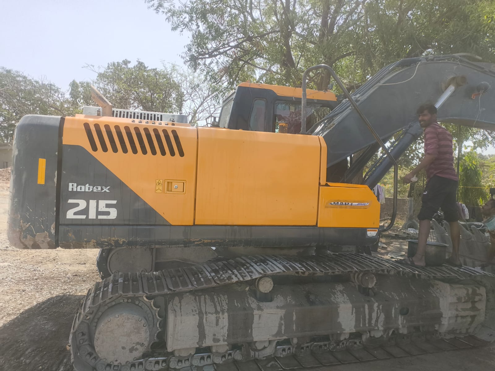 HYUNDAI EXCAVATOR R215 SMART 2023