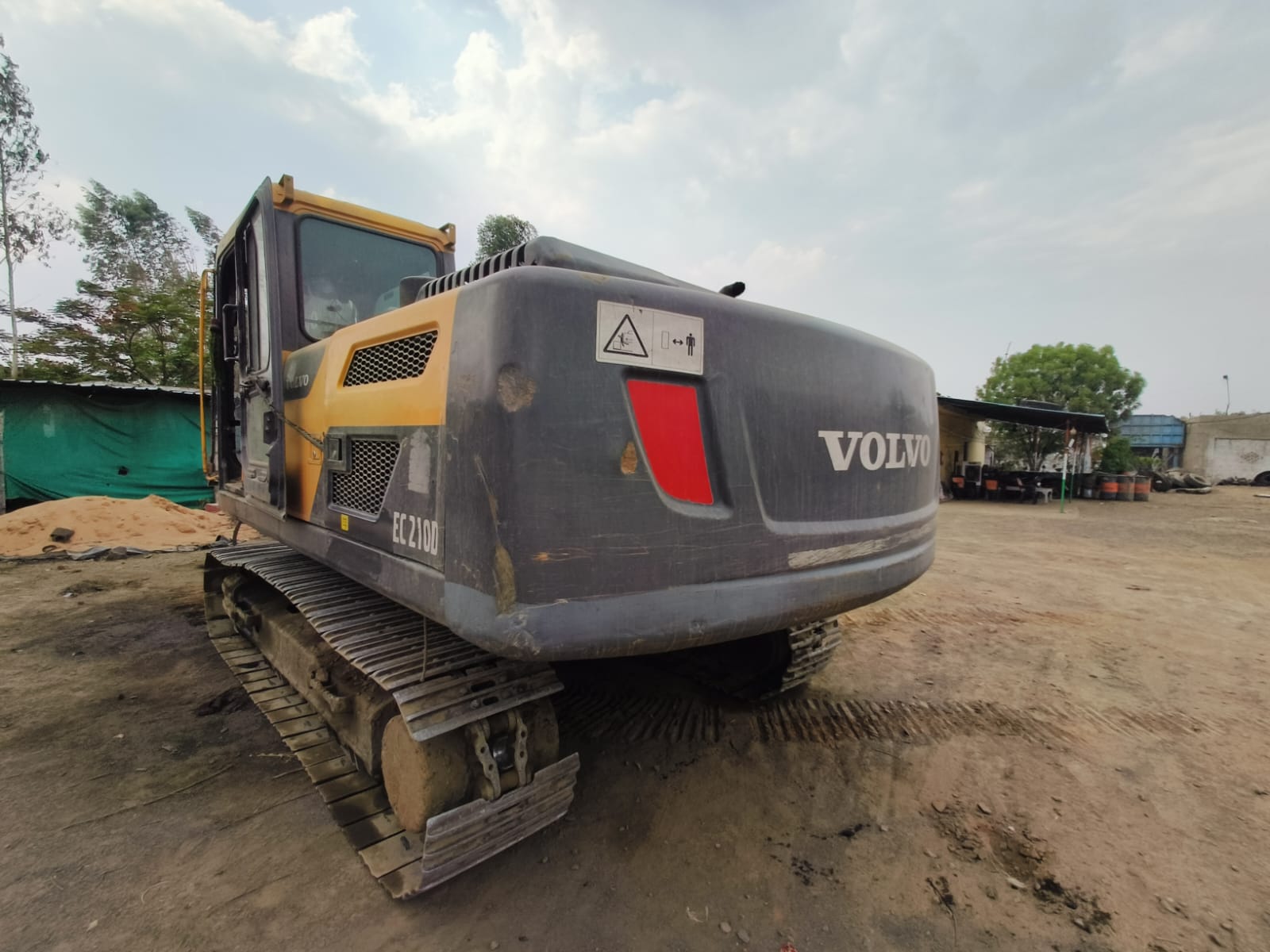 VOLVO EXCAVATORS EC210D 2018