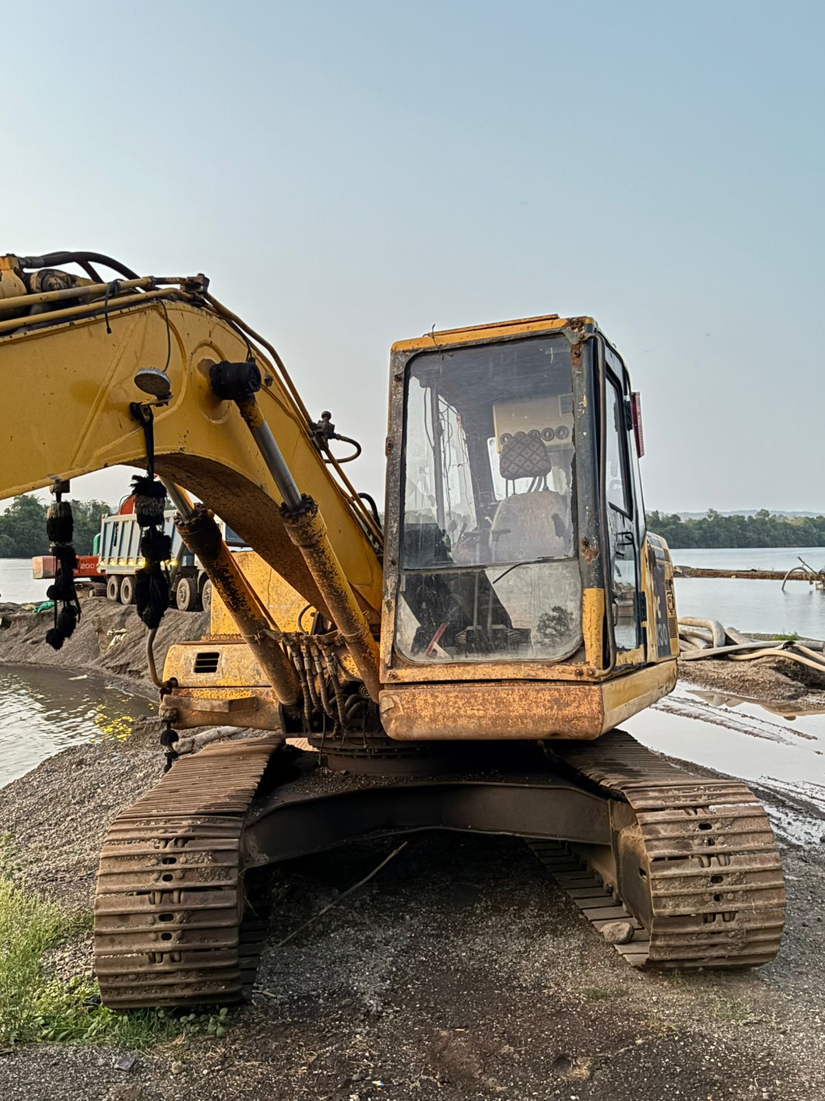 KOMATSU EXCAVATORS PC130 2008