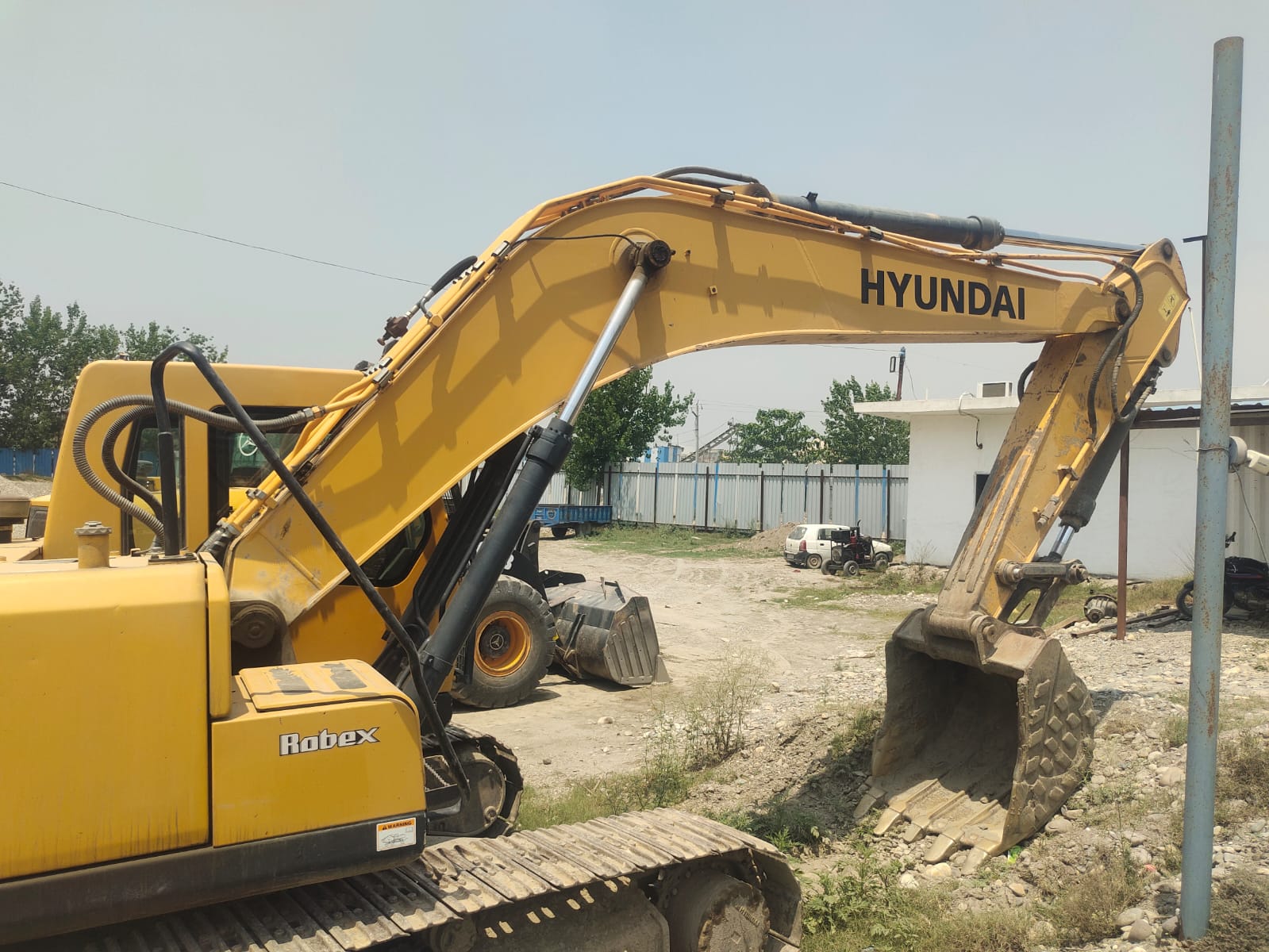 HYUNDAI EXCAVATOR R215 SMART 2020