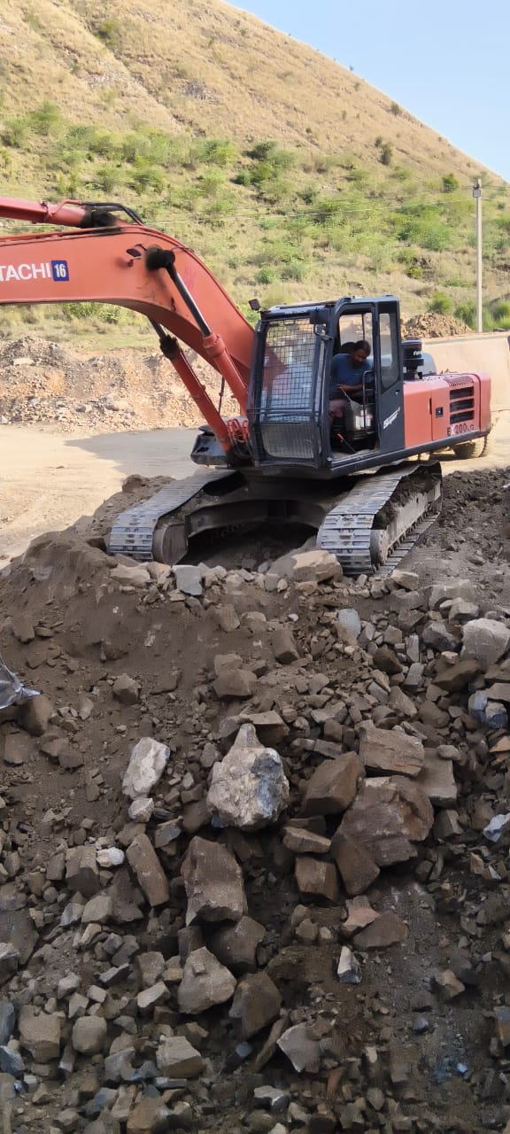 TATA HITACHI EXCAVATAR EX200 2019