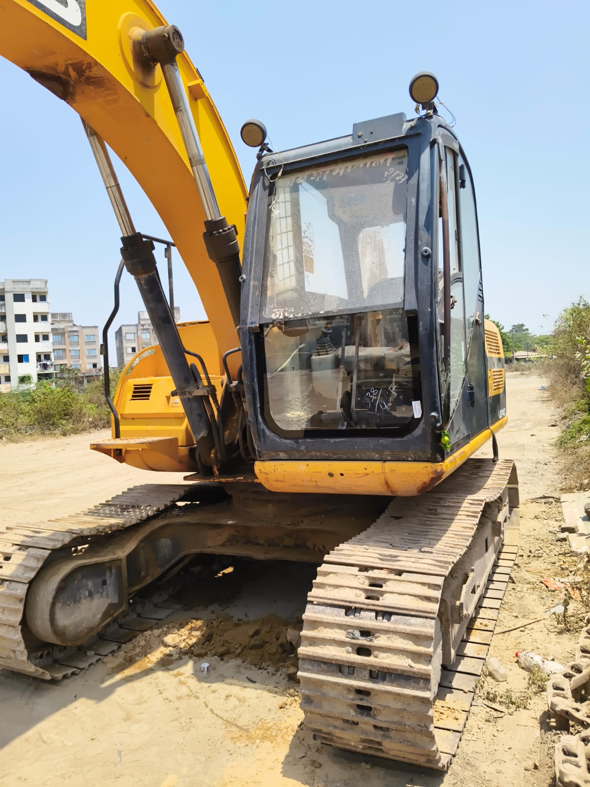 JCB EXCAVATOR JS140 2014