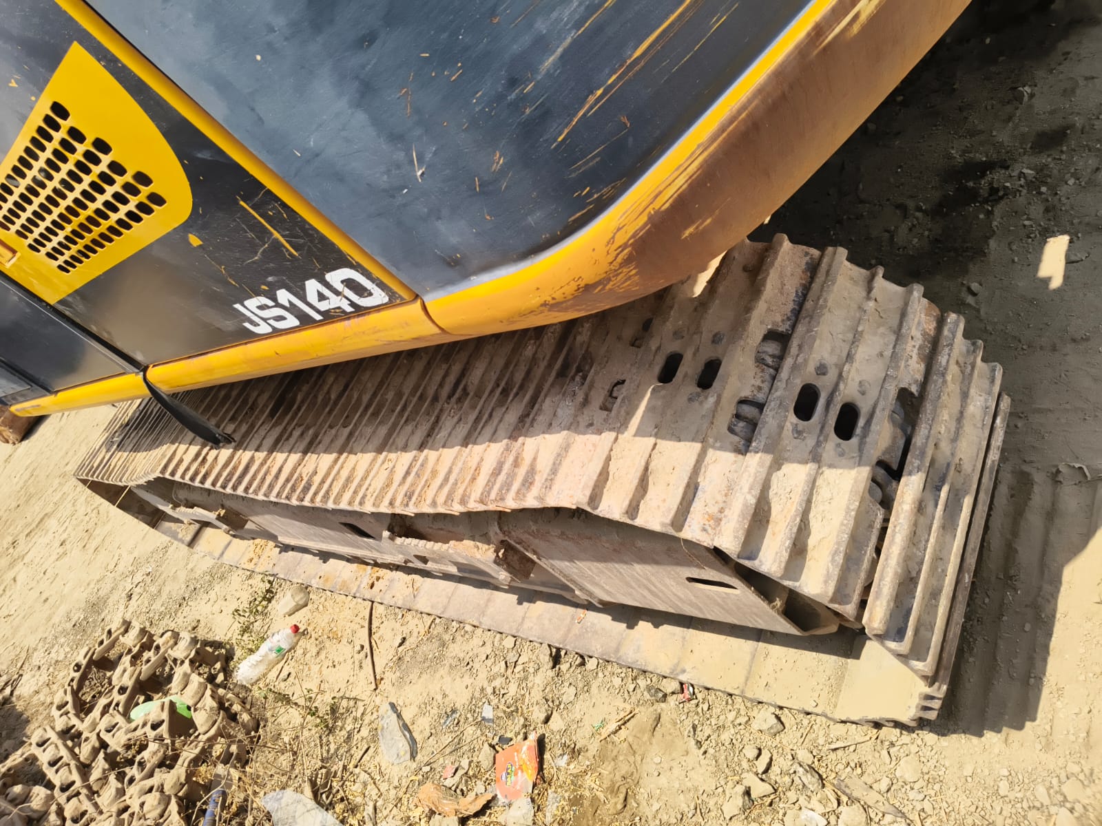 JCB EXCAVATOR JS140 2014