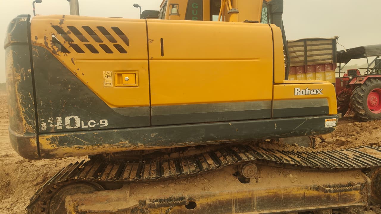 HYUNDAI EXCAVATOR R140 2019