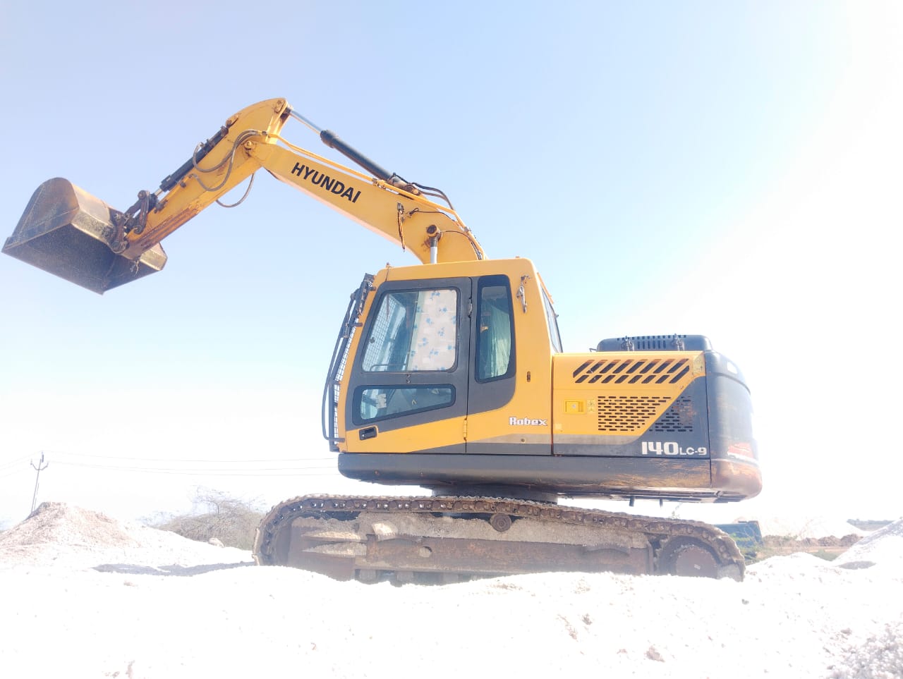 HYUNDAI EXCAVATOR R140 2019