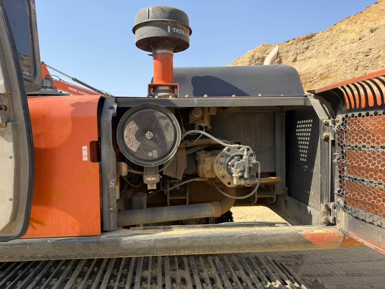 TATA HITACHI EXCAVATOR EX 210 2023