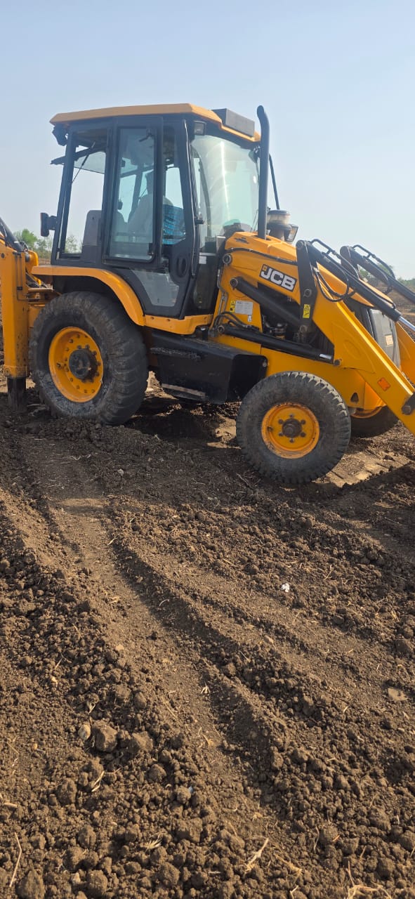 JCB BACKHOE 3DX 2024