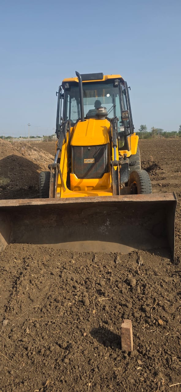 JCB BACKHOE 3DX 2024
