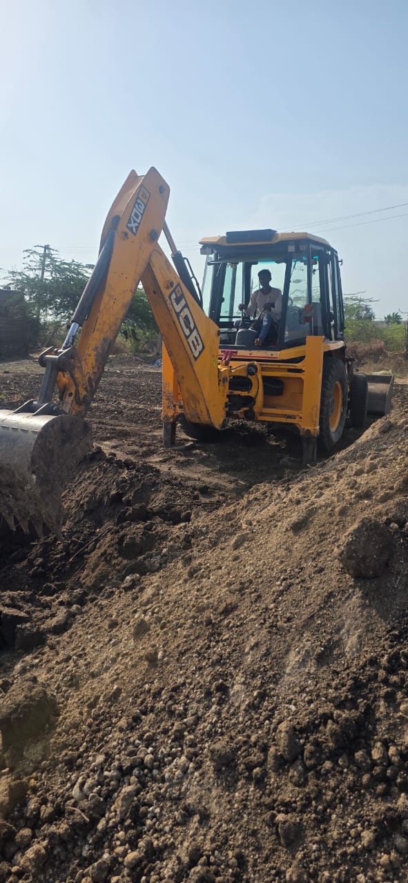 JCB BACKHOE 3DX 2024