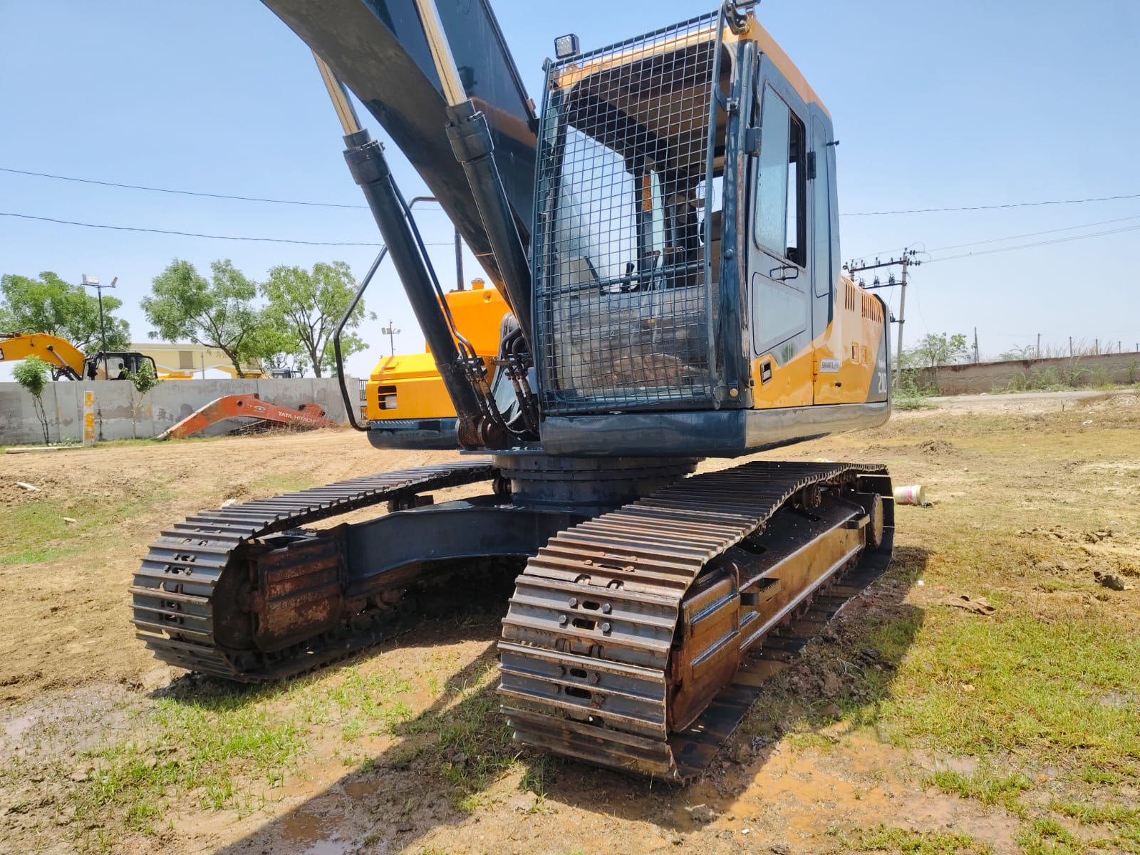 HYUNDAI EXCAVATOR R210 2021