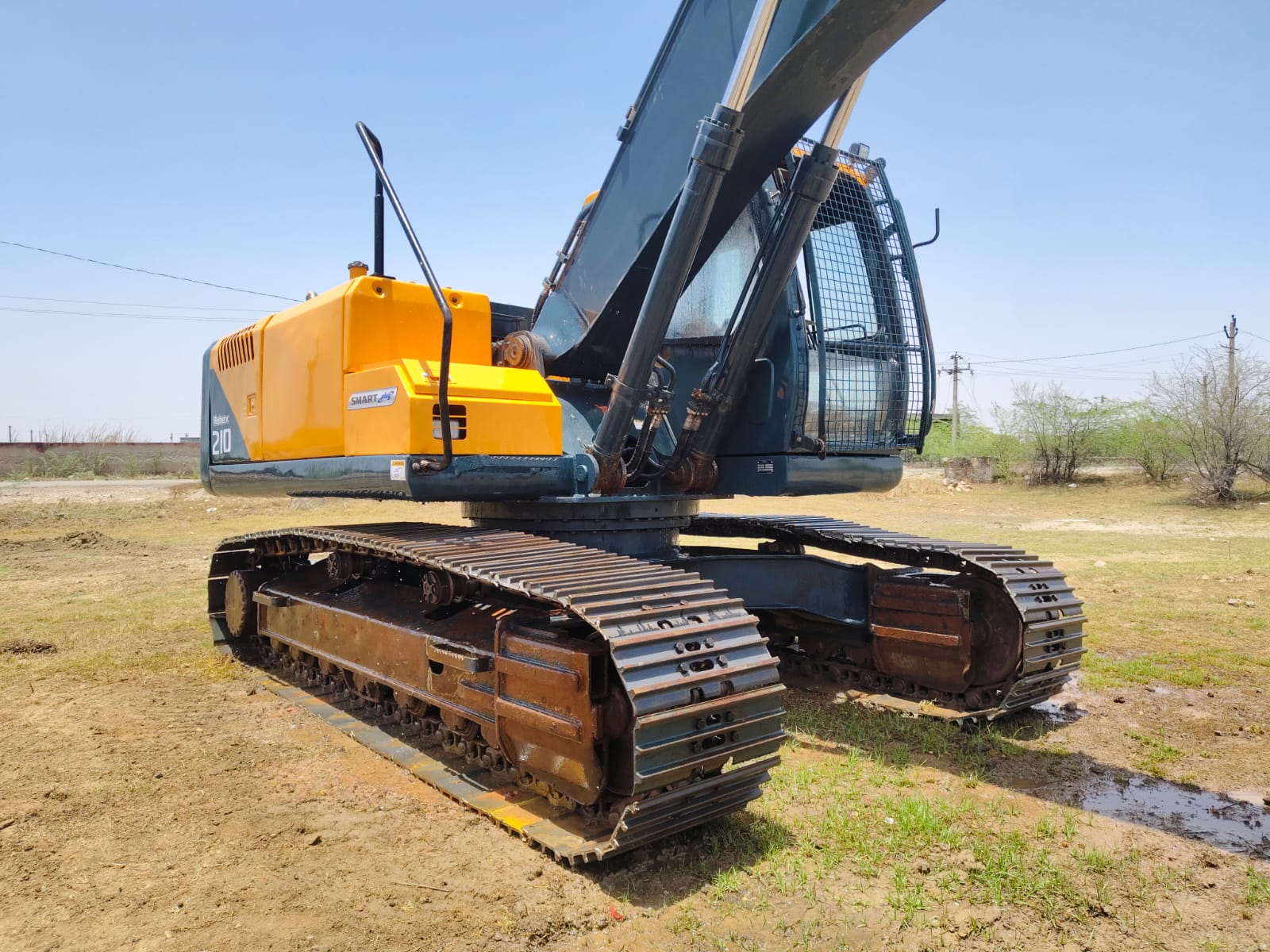 HYUNDAI EXCAVATOR R210 2021