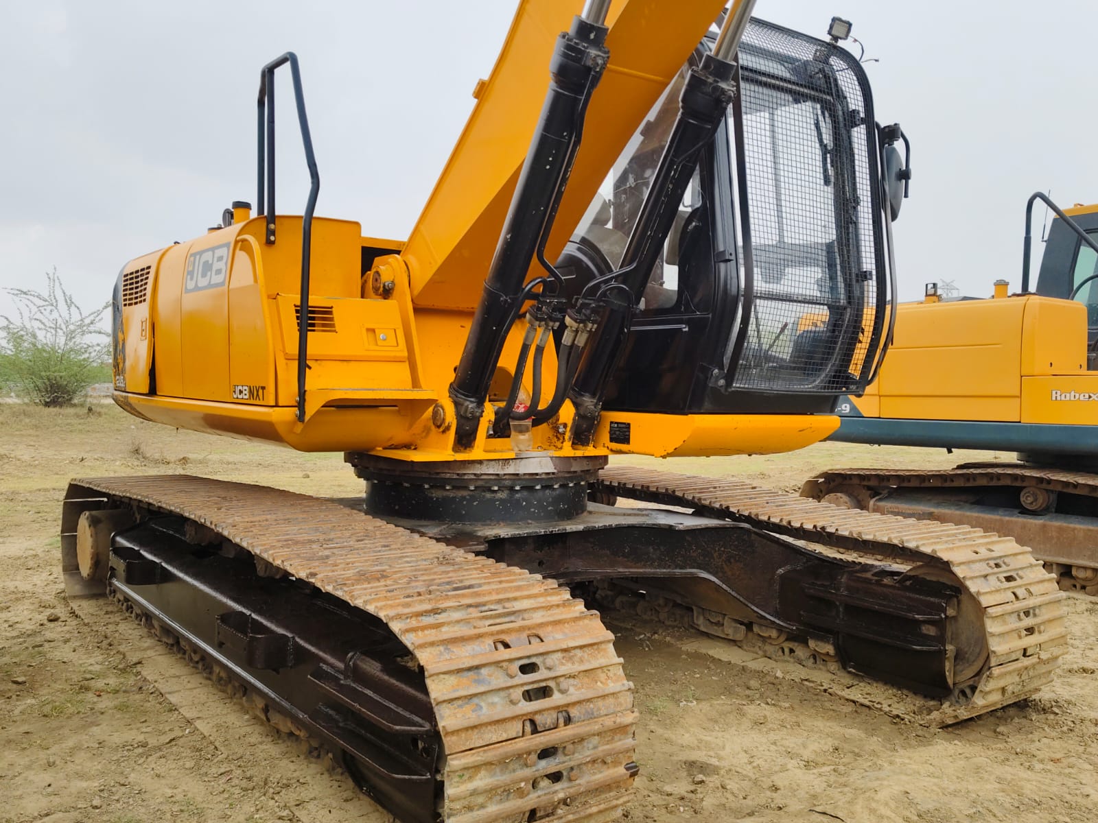 JCB EXCAVATOR JS205 2020