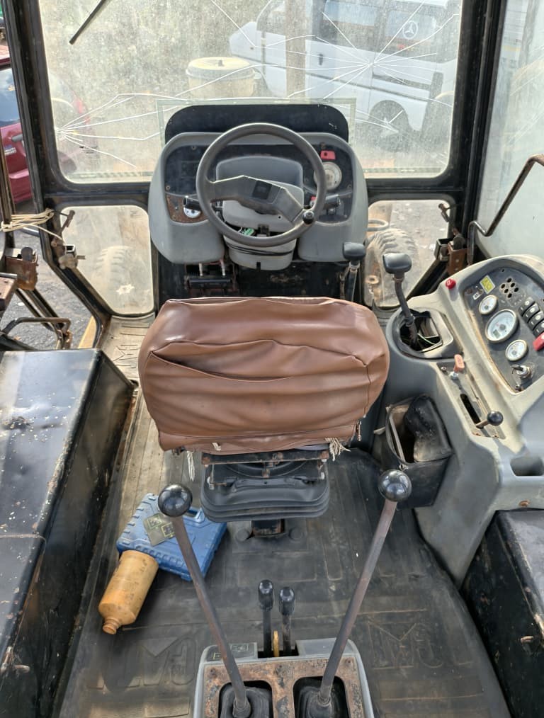 CASE BACKHOE 424 B 2020