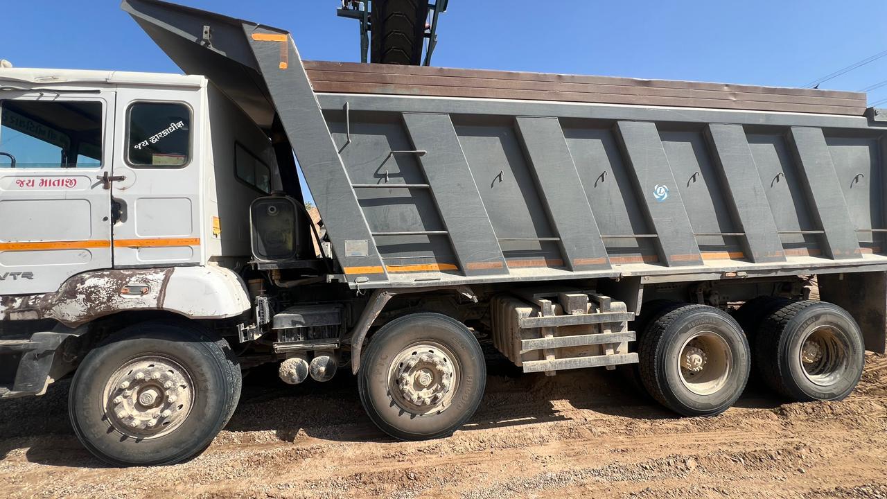 ASHOK LEYLAND DUMP TRUCK 3520 2022