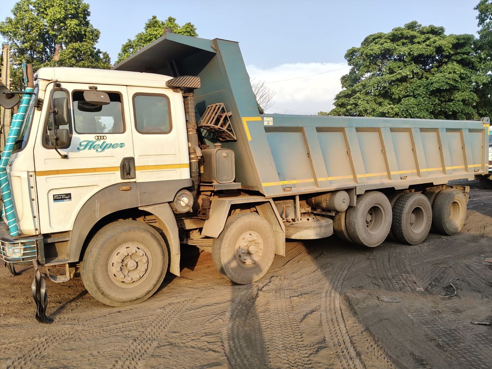 TATA SIGNA DUMP TRACK 4830 2025