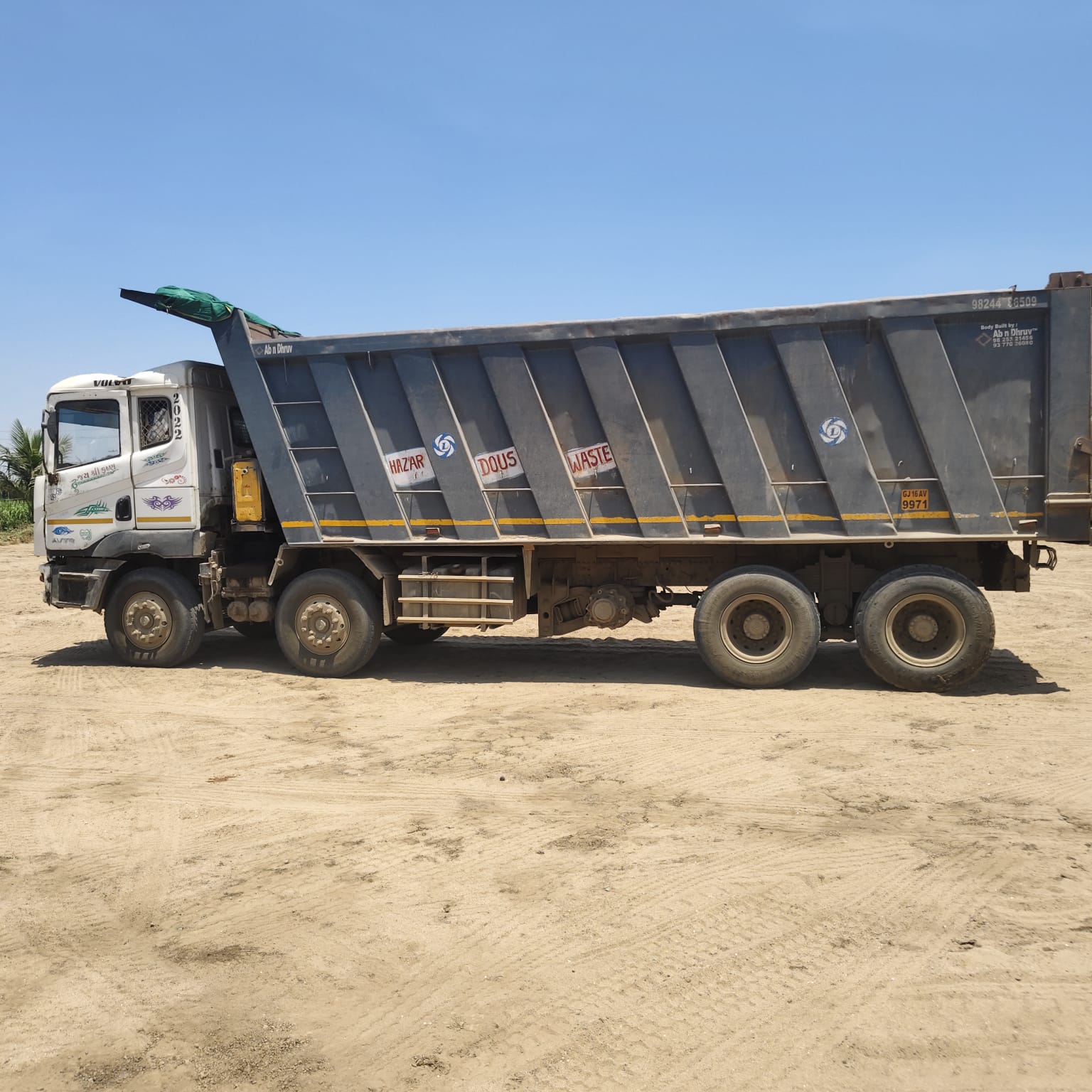 ASHOK LEYLAND DUMP TRUCK 4825.TK 2022