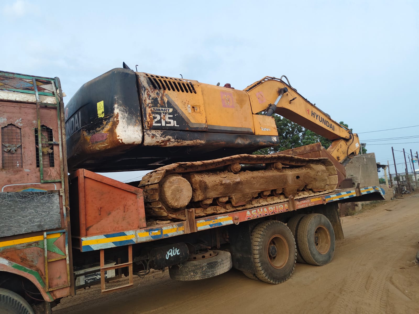 HYUNDAI EXCAVATOR R215 SMART 2018