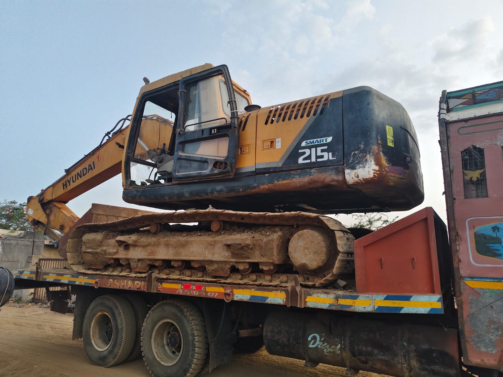 HYUNDAI EXCAVATOR R215 SMART 2018