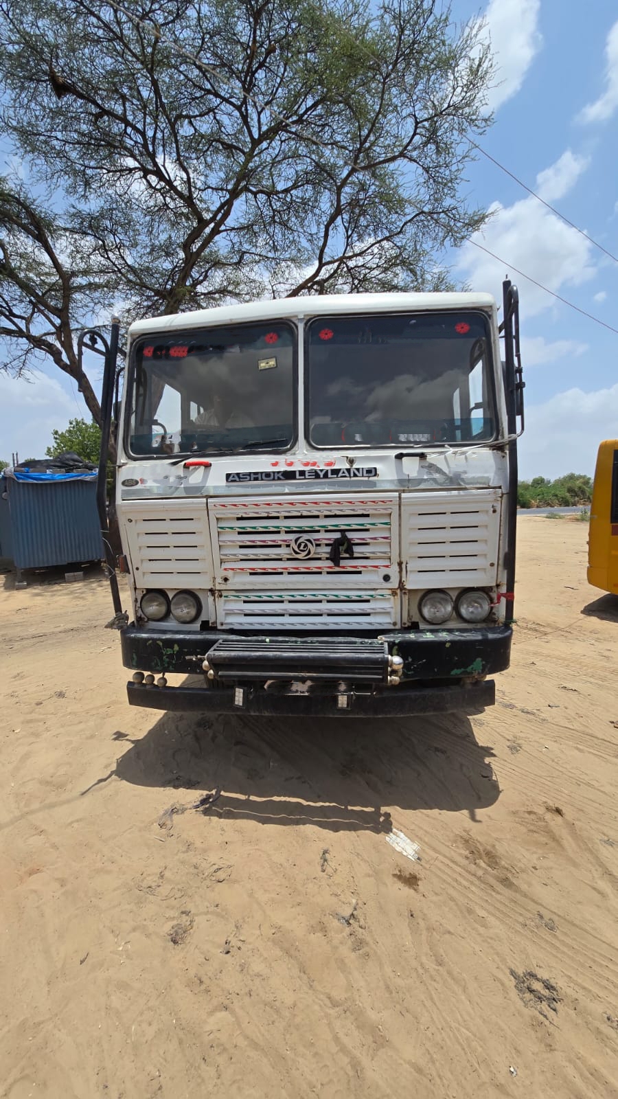 ASHOK LEYLAND DUMP TRUCK 3118 2018