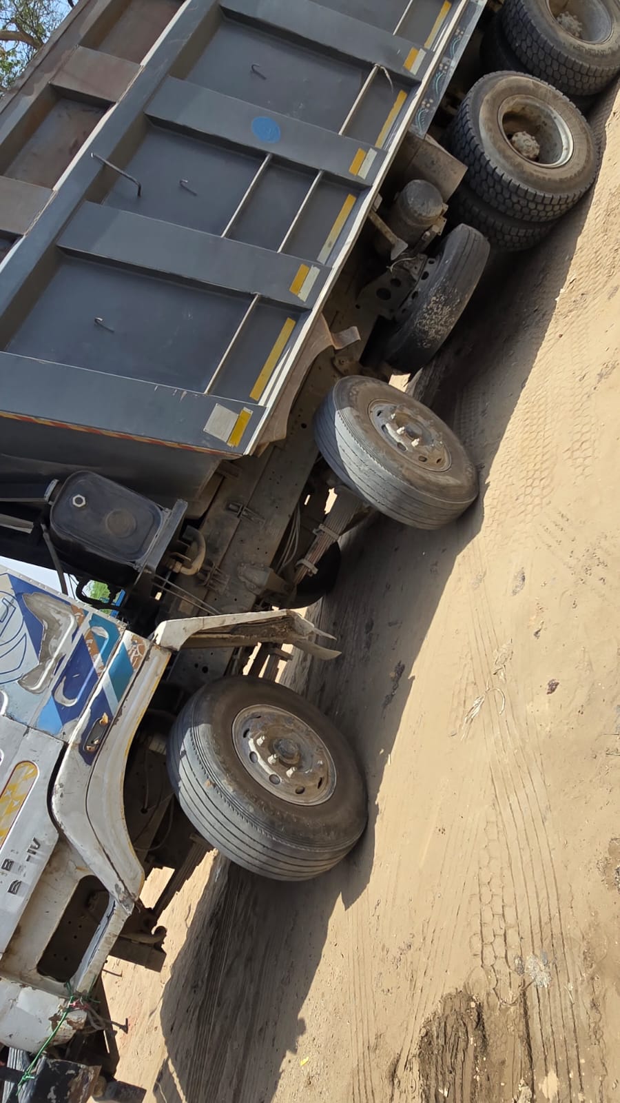 ASHOK LEYLAND DUMP TRUCK 3118 2018