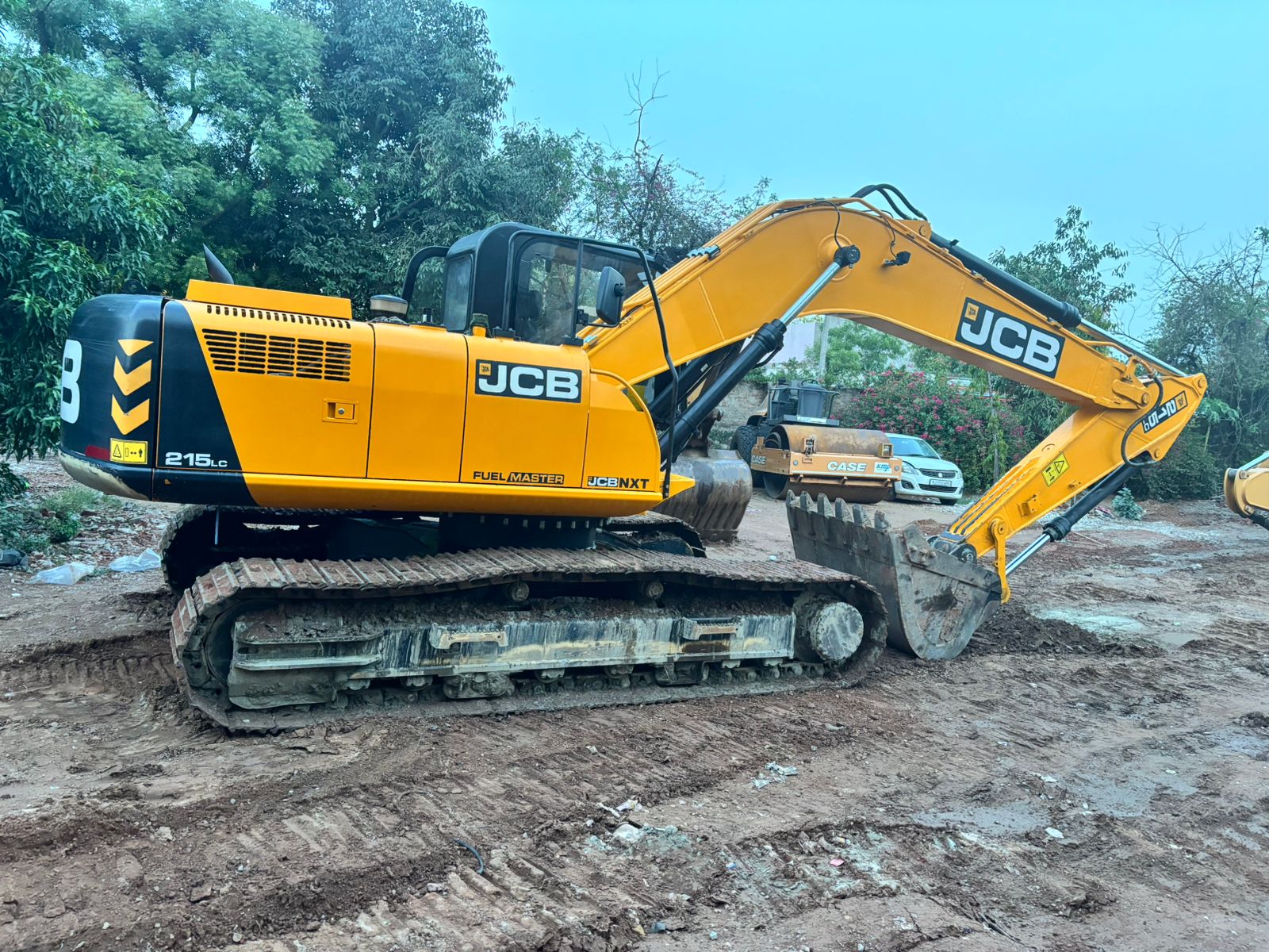 JCB EXCAVATOR JS215 2022