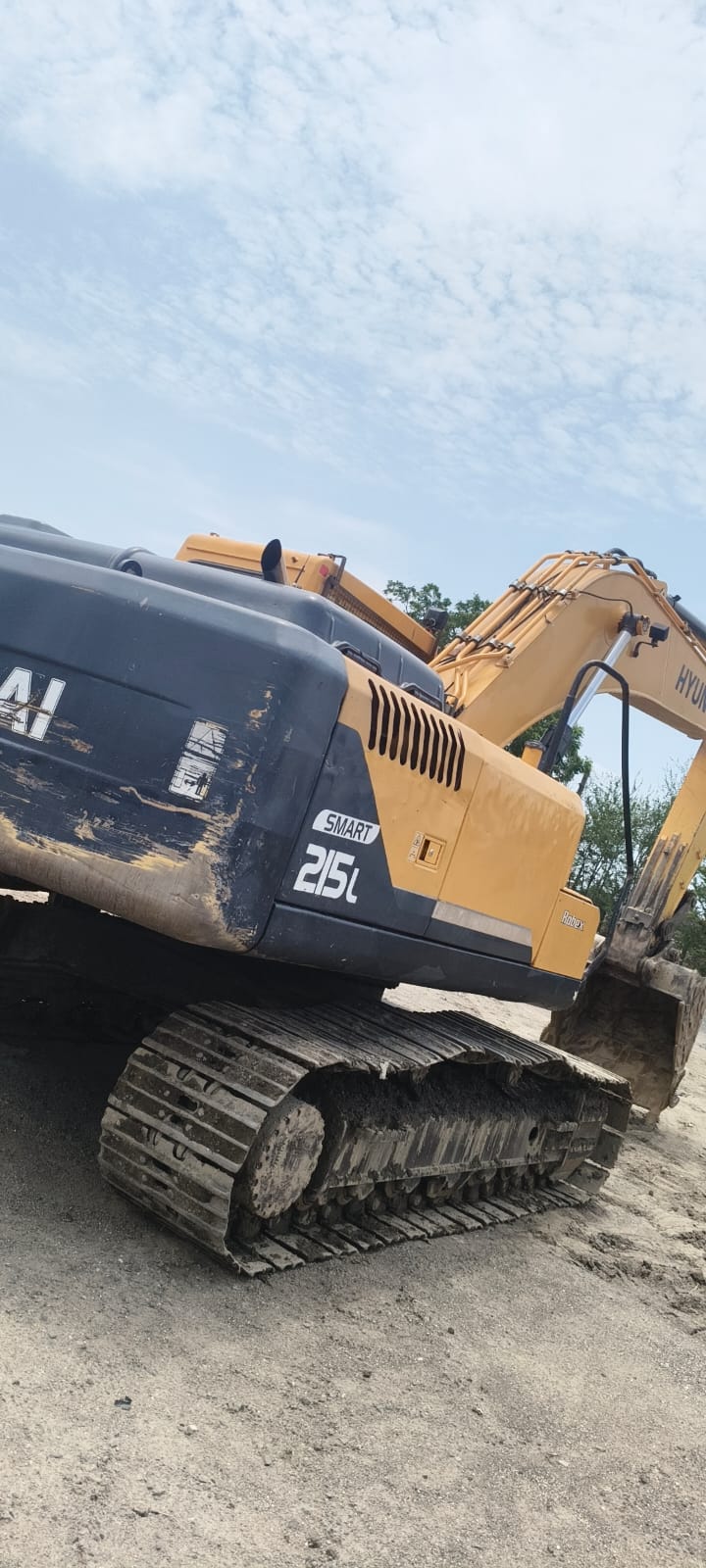 HYUNDAI EXCAVATOR R215 2019