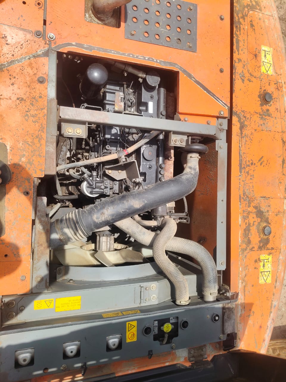 TATA HITACHI EXCAVATOR ZAXIS 220 LCM 2019