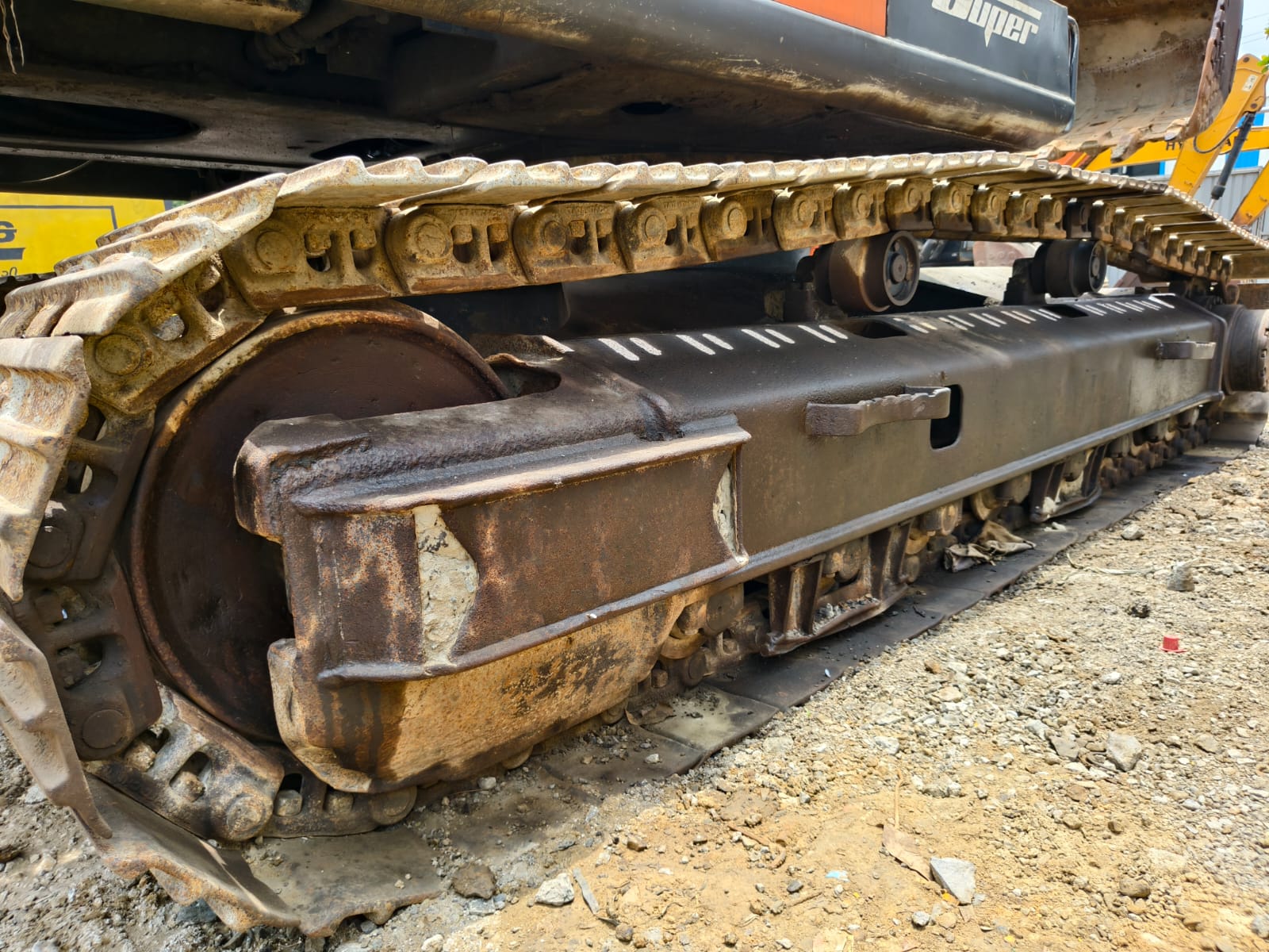 TATA HITACHI EXCAVATOR EX200 2016