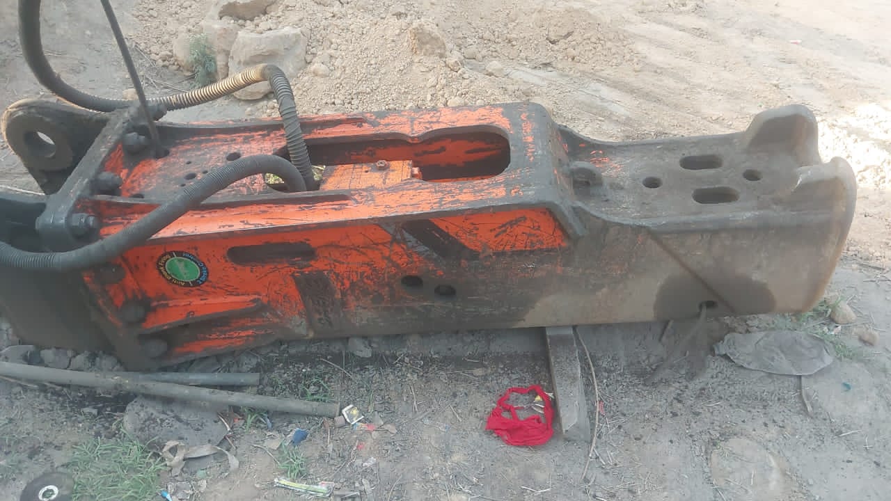 TATA HITACHI EXCAVATOR EX200 2024