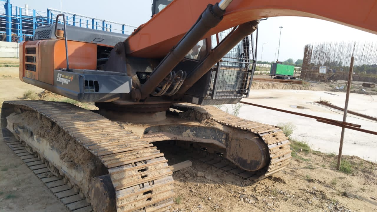 TATA HITACHI EXCAVATOR EX210 2025