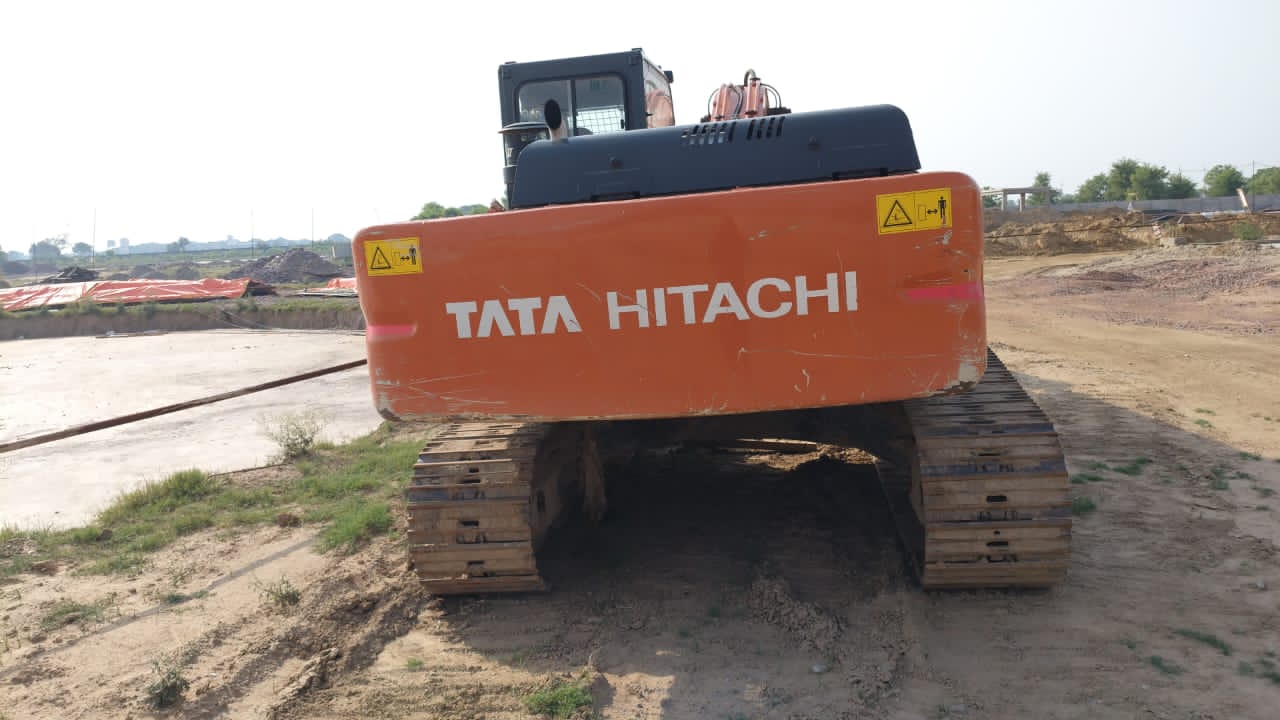 TATA HITACHI EXCAVATOR EX210 2025