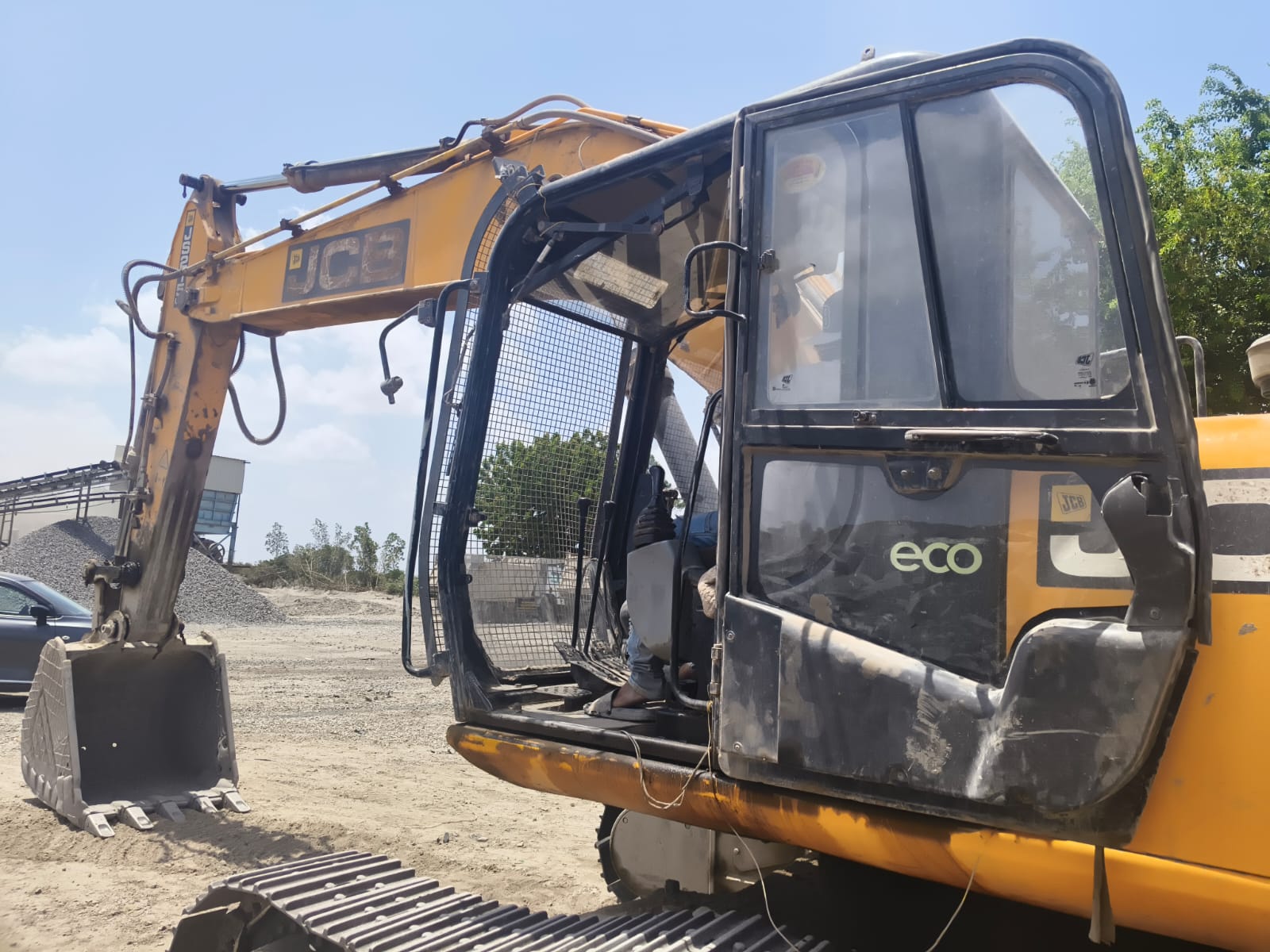 JCB EXCAVATOR JS205 2019